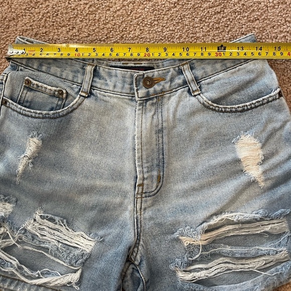 JABA Distressed Ripped High-waisted Denim Shorts - Picture 4 of 8